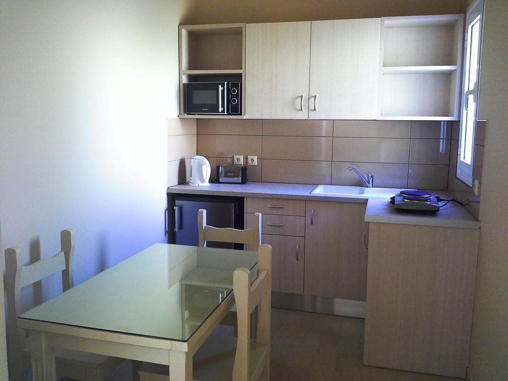 Marinos Apartments Ласі Екстер'єр фото
